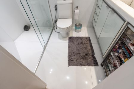 Apartamento à venda com 248m², 4 quartos e 4 vagasQuarto 1 - Banheiro