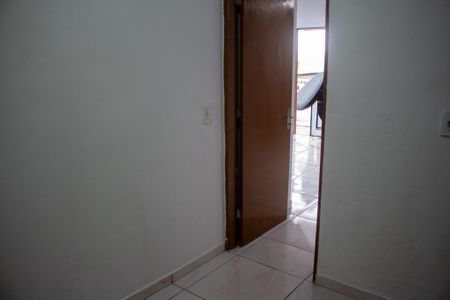 Quarto 2 de casa para alugar com 2 quartos, 56m² em Jardim Itapeva, Ribeirão Pires