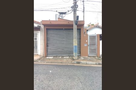 Casa para alugar com 140m², 2 quartos e 1 vaga Casa para alugar com 140m², 2 quartos e 1 vagaFachada