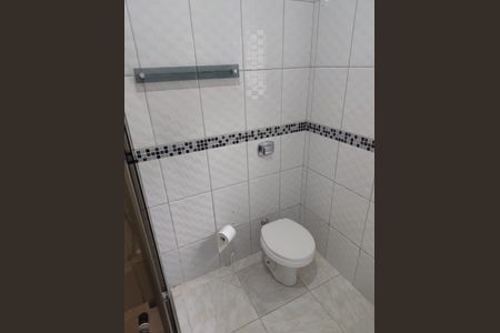 Casa para alugar com 140m², 2 quartos e 1 vaga Casa para alugar com 140m², 2 quartos e 1 vagaBanheiro