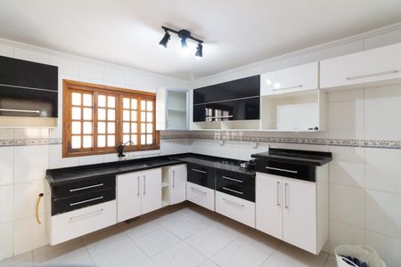 Casa de condomínio para alugar com 120m², 3 quartos e 2 vagas Casa de condomínio para alugar com 120m², 3 quartos e 2 vagasCozinha