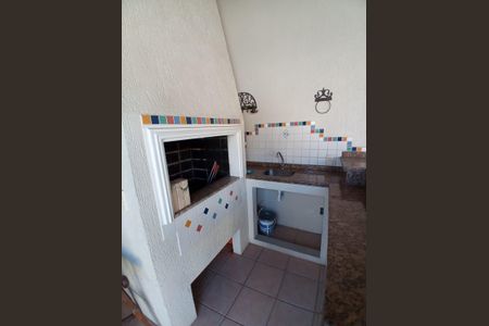 Casa para alugar com 272m², 4 quartos e 2 vagasÁrea externa