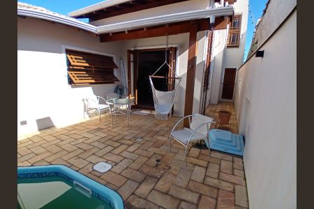 Casa para alugar com 272m², 4 quartos e 2 vagasÁrea externa