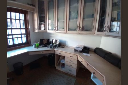 Casa para alugar com 272m², 4 quartos e 2 vagasQuarto