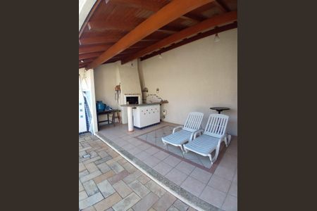 Casa para alugar com 272m², 4 quartos e 2 vagasÁrea externa