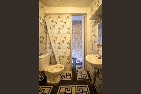 Banheiro de casa para alugar com 1 quarto, 60m² em Jardim Salete, Taboão da Serra