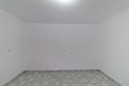 Quarto de casa para alugar com 1 quarto, 50m² em Vila Tolstoi, São Paulo