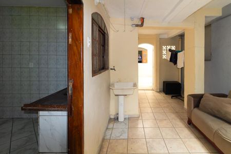 Casa para alugar com 50m², 1 quarto e sem vaga Casa para alugar com 50m², 1 quarto e sem vagaÁrea de Serviço