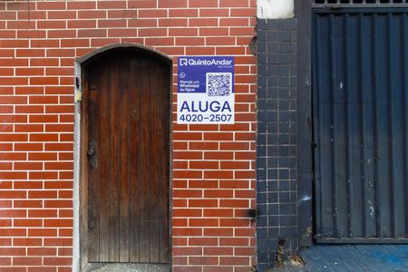 Casa para alugar com 50m², 1 quarto e sem vaga Casa para alugar com 50m², 1 quarto e sem vagaPlaca