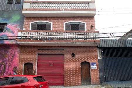 Casa para alugar com 50m², 1 quarto e sem vaga Casa para alugar com 50m², 1 quarto e sem vagaFachada