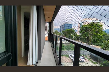 Apartamento à venda com 75m², 2 quartos e 1 vagaSacada da Suíte 