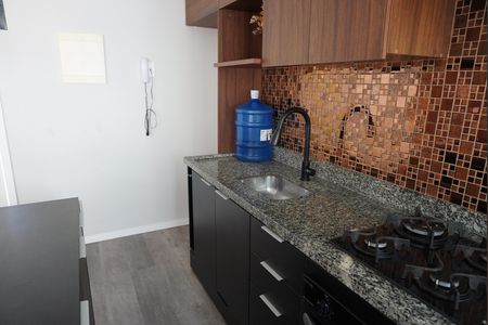 Cozinha de apartamento para alugar com 1 quarto, 49m² em Chácara do Solar Iii, Santana de Parnaíba