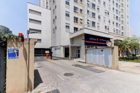 Apartamento para alugar com 44m², 2 quartos e 1 vaga Apartamento para alugar com 44m², 2 quartos e 1 vagaFachada