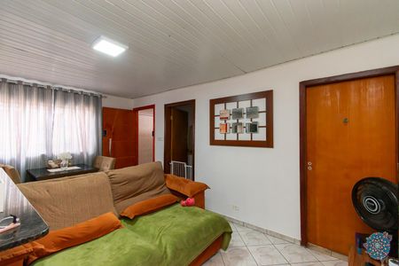 Casa à venda com 80m², 3 quartos e 2 vagas Casa à venda com 80m², 3 quartos e 2 vagasSala