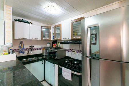 Casa à venda com 80m², 3 quartos e 2 vagas Casa à venda com 80m², 3 quartos e 2 vagasCozinha