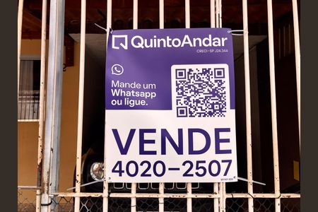 Casa à venda com 80m², 3 quartos e 2 vagas Casa à venda com 80m², 3 quartos e 2 vagasPlaca instalada