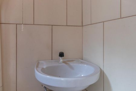 Casa à venda com 125m², 2 quartos e 1 vaga Casa à venda com 125m², 2 quartos e 1 vagaBanheiro - Quarto - Fundos