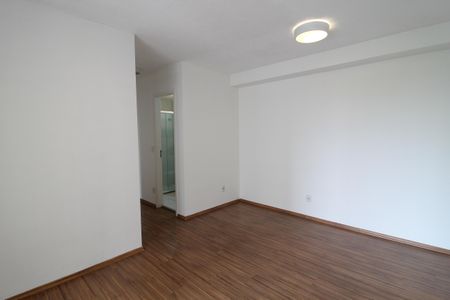 Sala de apartamento para alugar com 2 quartos, 60m² em Jardim das Vertentes, São Paulo