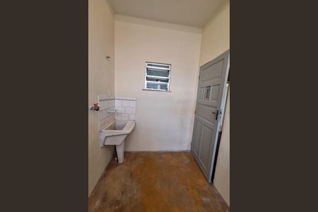 Casa para alugar com 70m², 2 quartos e 1 vagaÁrea de Serviço