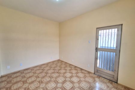 Casa para alugar com 70m², 2 quartos e 1 vagaSala