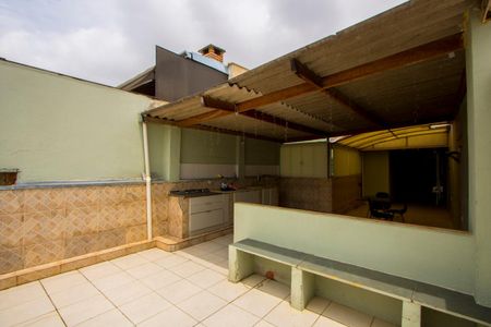 Apartamento à venda com 140m², 2 quartos e 2 vagasÁrea externa