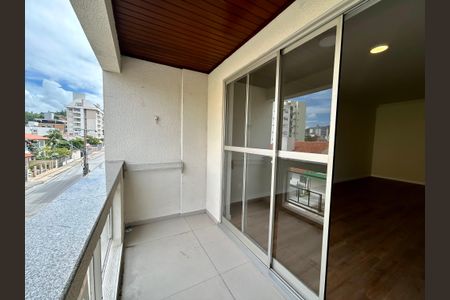 Apartamento para alugar com 89m², 3 quartos e 1 vagaVaranda