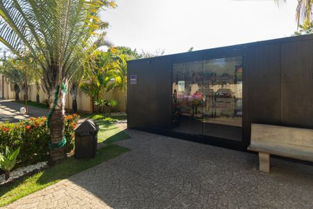 Apartamento para alugar com 42m², 2 quartos e 1 vaga Apartamento para alugar com 42m², 2 quartos e 1 vagaÁrea comum - Mini Mercado