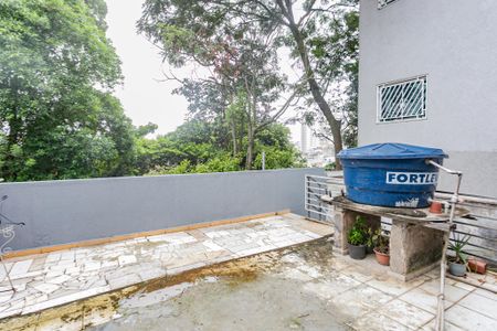 Casa à venda com 135m², 2 quartos e 2 vagas Casa à venda com 135m², 2 quartos e 2 vagasVaranda