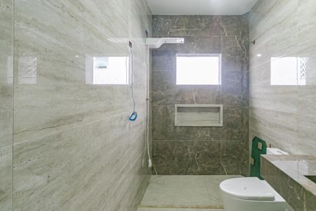 Casa à venda com 135m², 2 quartos e 2 vagas Casa à venda com 135m², 2 quartos e 2 vagasBanheiro 2