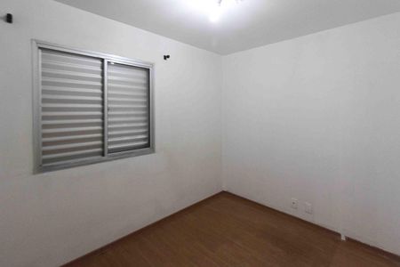 Apartamento à venda com 64m², 3 quartos e 1 vagaQuarto 02
