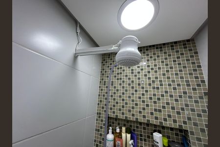 Apartamento à venda com 139m², 3 quartos e 2 vagasChuveiro