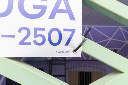 Placa YWPD-994 de casa para alugar com 2 quartos, 58m² em Cidade Ariston Estela Azevedo, Carapicuíba