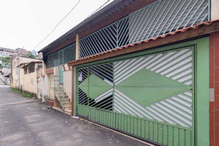 Fachada de casa para alugar com 2 quartos, 58m² em Cidade Ariston Estela Azevedo, Carapicuíba