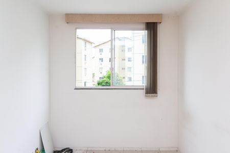 Sala de apartamento para alugar com 2 quartos, 43m² em Cosmos, Rio de Janeiro