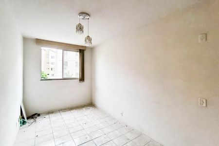 Sala de apartamento para alugar com 2 quartos, 43m² em Cosmos, Rio de Janeiro