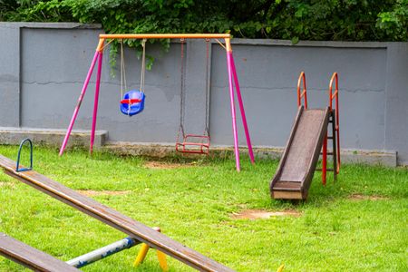 Apartamento para alugar com 43m², 2 quartos e 1 vaga Apartamento para alugar com 43m², 2 quartos e 1 vagaÁrea comum - Playground