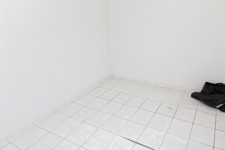 Quarto 1 de apartamento para alugar com 2 quartos, 43m² em Cosmos, Rio de Janeiro