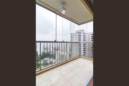 Apartamento à venda com 3 quartos, 107m² em Vila Suzana, São Paulo