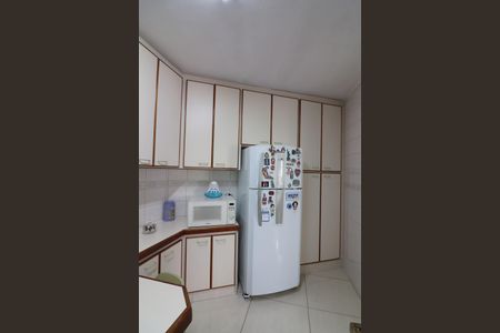 Apartamento à venda com 80m², 2 quartos e 2 vagasCozinha 