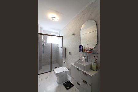 Apartamento à venda com 80m², 2 quartos e 2 vagasBanheiro Social