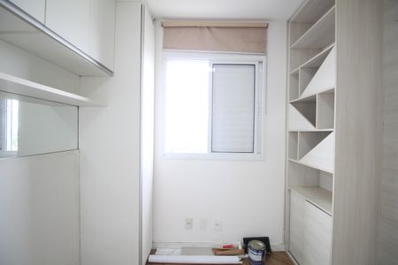 Quarto de apartamento para alugar com 2 quartos, 52m² em Jardim Monte Alegre, Taboão da Serra
