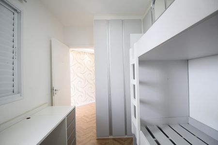 Quarto 2 de apartamento para alugar com 2 quartos, 52m² em Jardim Monte Alegre, Taboão da Serra