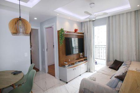 Sala de apartamento para alugar com 2 quartos, 50m² em Vista Alegre, Rio de Janeiro