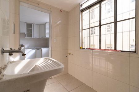 Apartamento à venda com 57m², 3 quartos e 1 vagaÁrea de Serviço