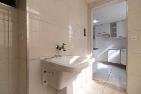 Apartamento à venda com 57m², 3 quartos e 1 vagaÁrea de Serviço