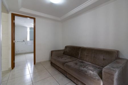 Sala de apartamento à venda com 3 quartos, 57m² em Conjunto Residencial José Bonifácio, São Paulo