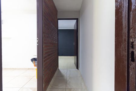 Casa à venda com 120m², 3 quartos e 2 vagas Casa à venda com 120m², 3 quartos e 2 vagasCorredor