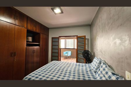 Casa à venda com 250m², 3 quartos e 4 vagas