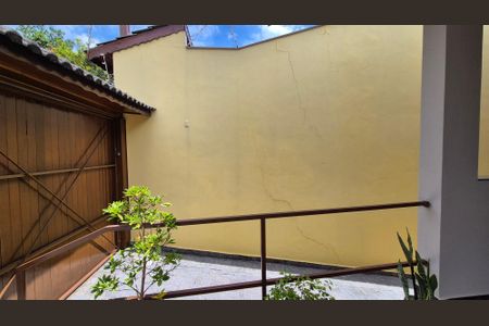 Casa à venda com 250m², 3 quartos e 4 vagas