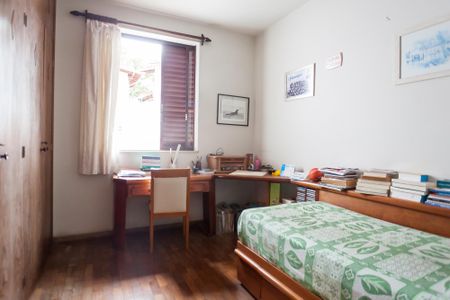 Casa à venda com 300m², 4 quartos e 4 vagasquarto 1